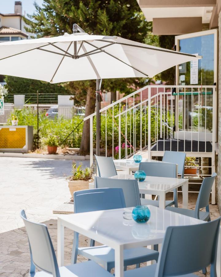 Hotel Villa Del Mare Σενιγκάλια Εξωτερικό φωτογραφία