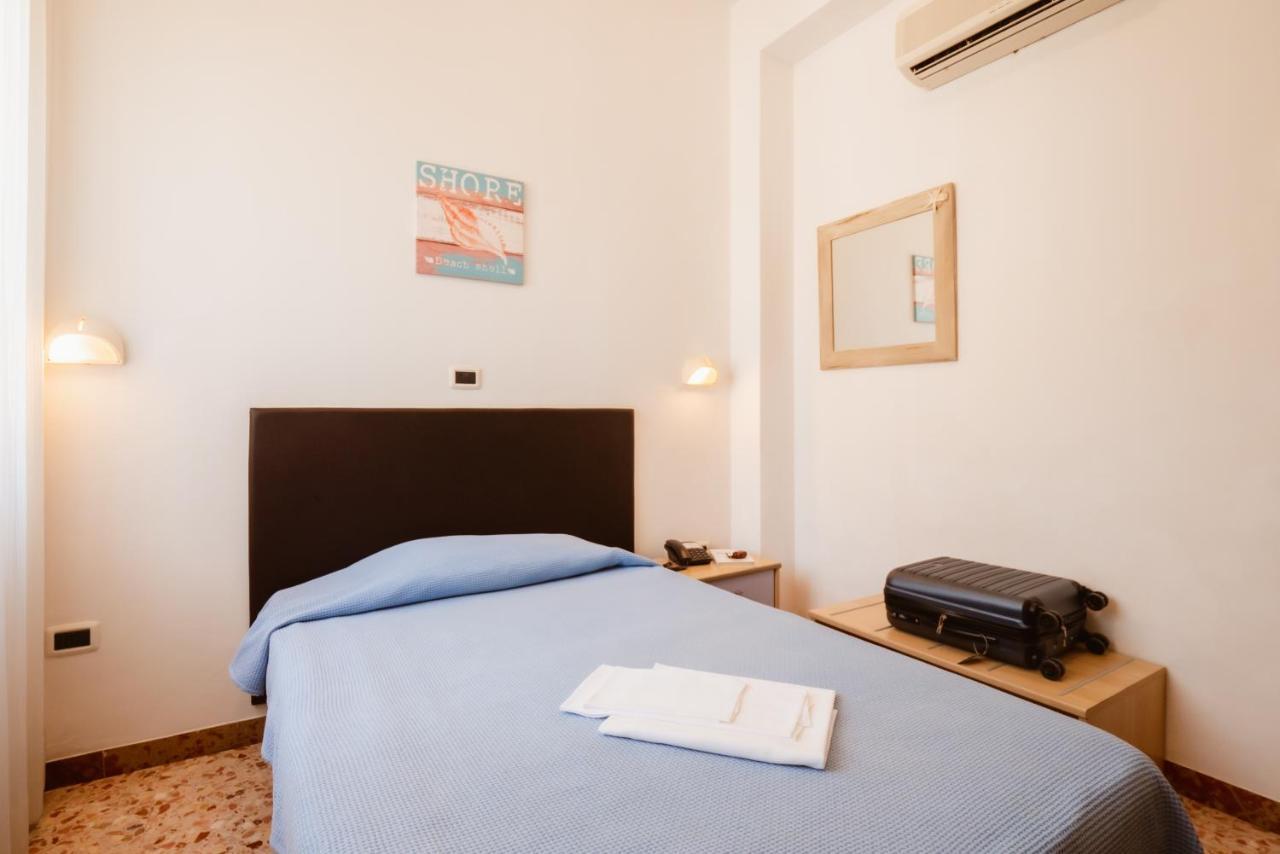 Hotel Villa Del Mare Σενιγκάλια Εξωτερικό φωτογραφία