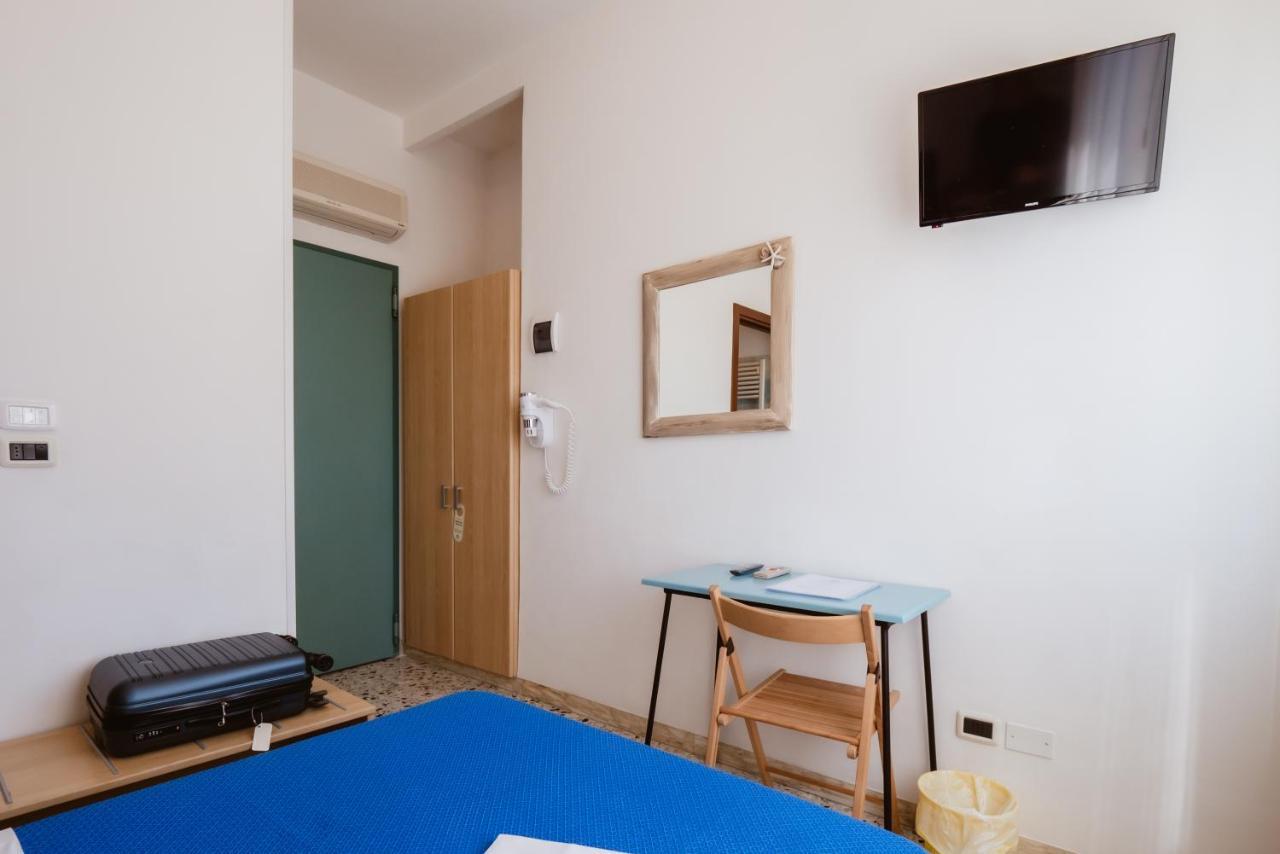 Hotel Villa Del Mare Σενιγκάλια Εξωτερικό φωτογραφία
